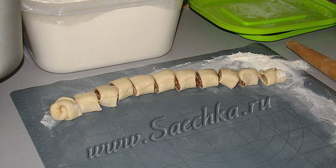 Рецепт булочки с корицей в виде розочек