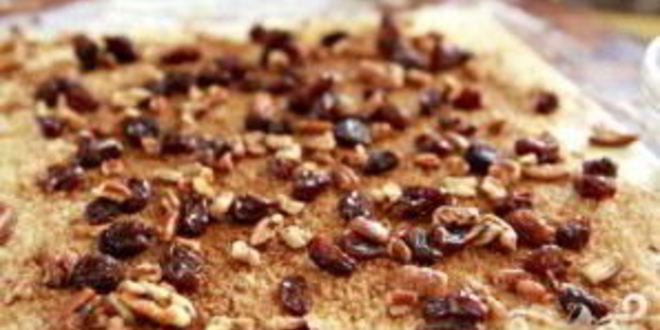 Рецепт булочки с орехами и изюмом
