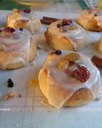 Булочки-улитки с изюмом и корицей