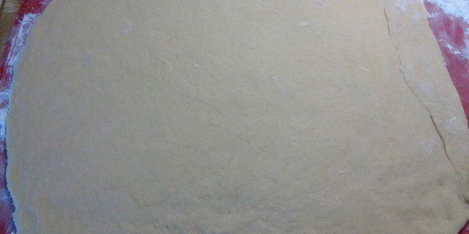 Рецепт булочки-улитки с изюмом и корицей