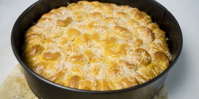 Рецепт дрожжевые булочки с сыром