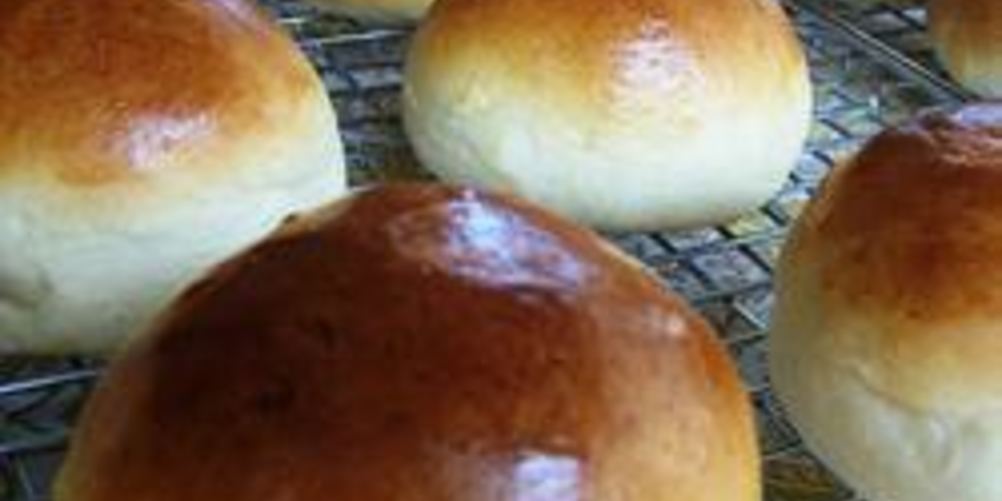 Как приготовить дрожжевые булочки