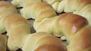 Рецепт Дрожжевые рогалики-круассаны