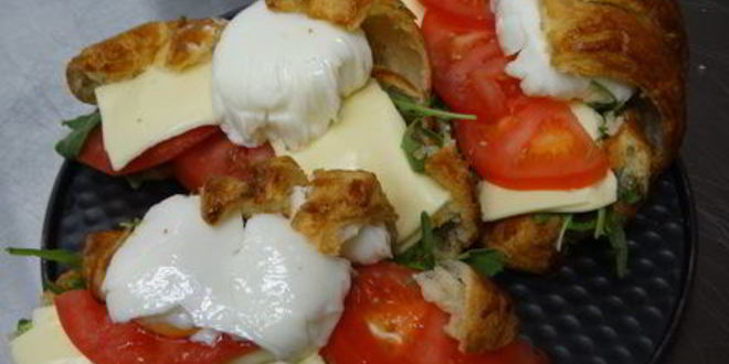 Рецепт круассан с яйцом пашот