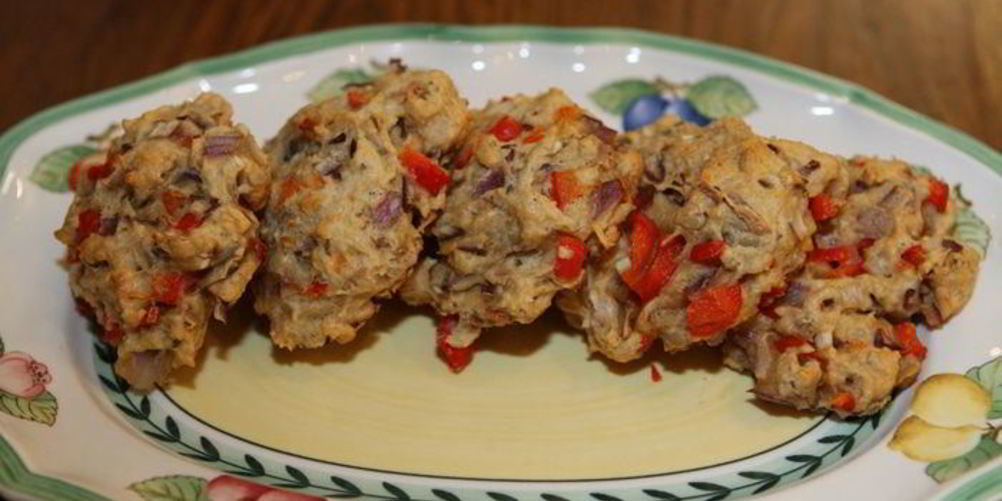 Как приготовить луковые булочки со сладким перцем