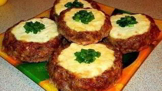 Рецепт Мясные ватрушки с сырно-творожной начинкой