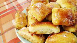 Рецепт Плюшки дрожжевые с джемом