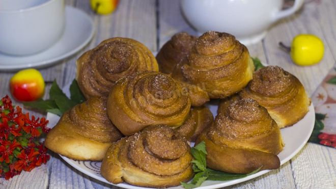 Рецепт Плюшки с сахаром из дрожжевого теста