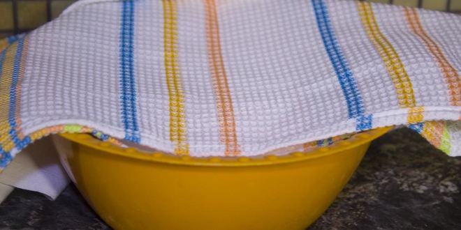 Рецепт плюшки с сахаром из дрожжевого теста