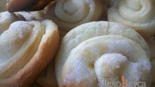 Рецепт Плюшки с сахаром Розочки