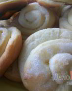 Плюшки с сахаром Розочки