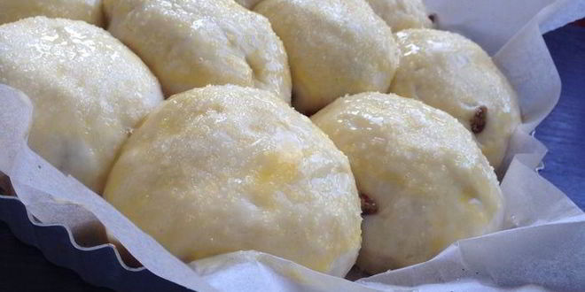Рецепт сдобные булочки с изюмом