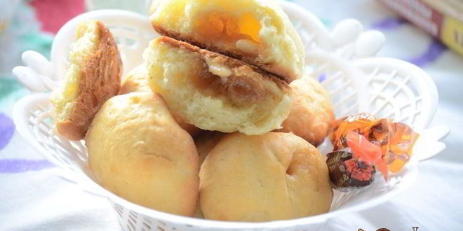 Рецепт сдобные булочки с карамельной начинкой