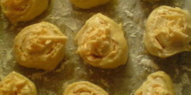 Рецепт слоеные булочки с сыром