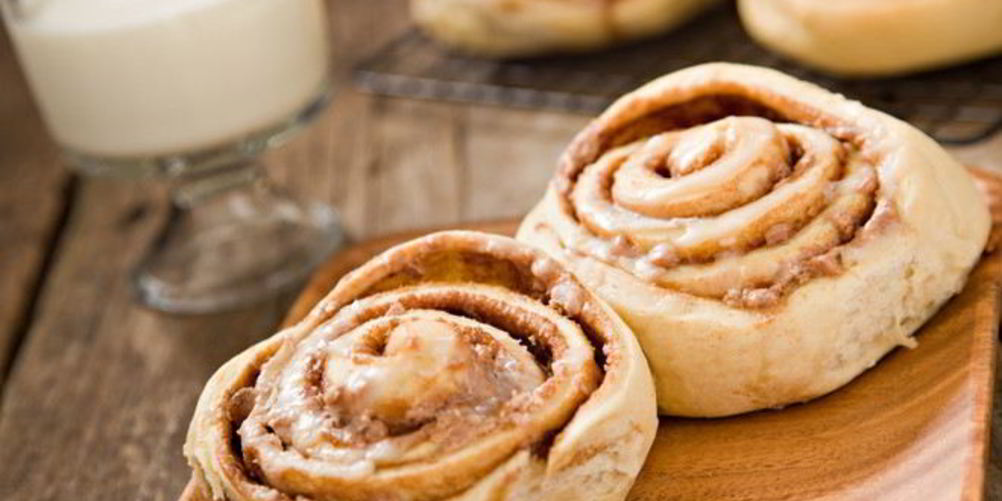 Как приготовить слоеные плюшки с творогом