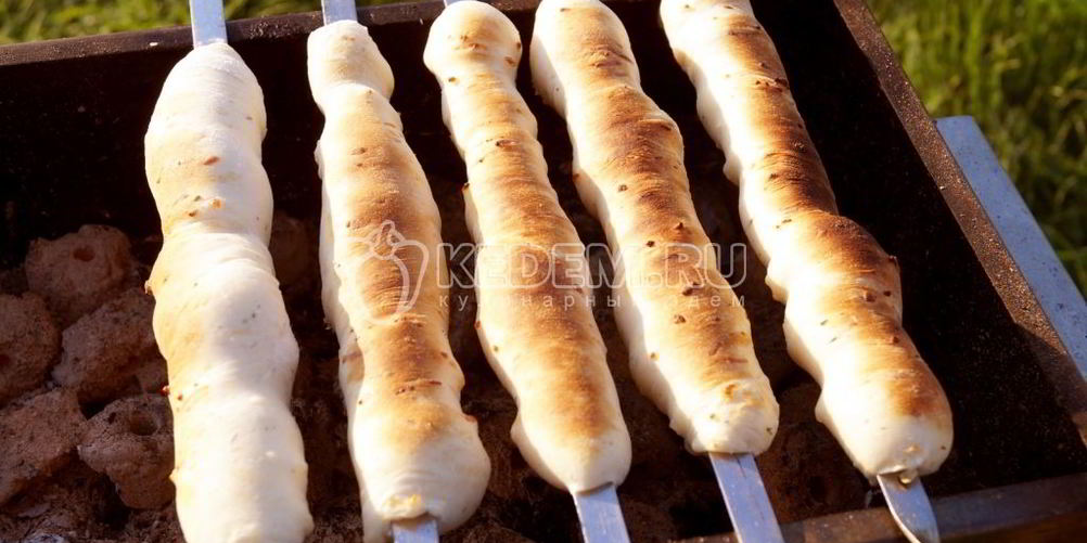 Как приготовить сырные булочки ну мангале