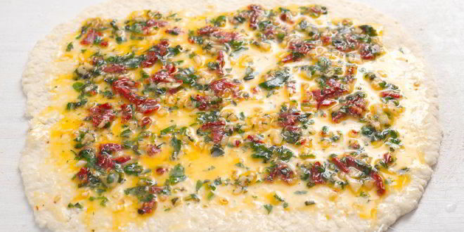 Рецепт творожные булочки с чесноком и базиликом