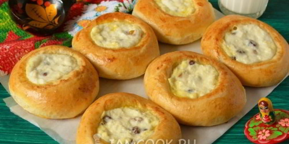 Как приготовить ватрушки из дрожжевого теста с творогом