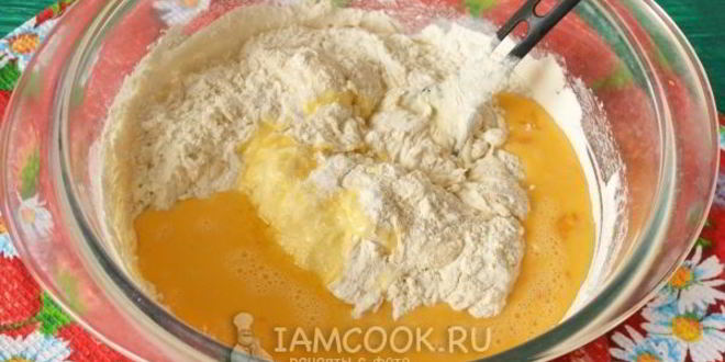 Рецепт ватрушки из дрожжевого теста с творогом