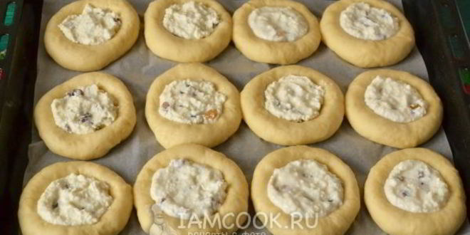Рецепт ватрушки из дрожжевого теста с творогом