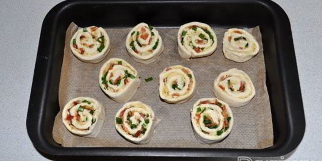 Рецепт закусочные булочки с беконом и сыром