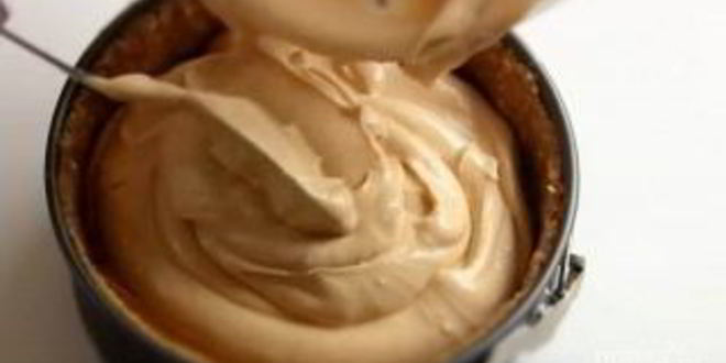 Рецепт чизкейк карамельный по-домашнему со сгущенкой