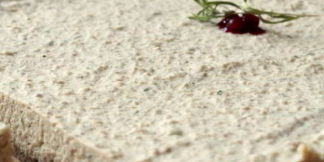 Рецепт чизкейк мясной с брусничным соусом