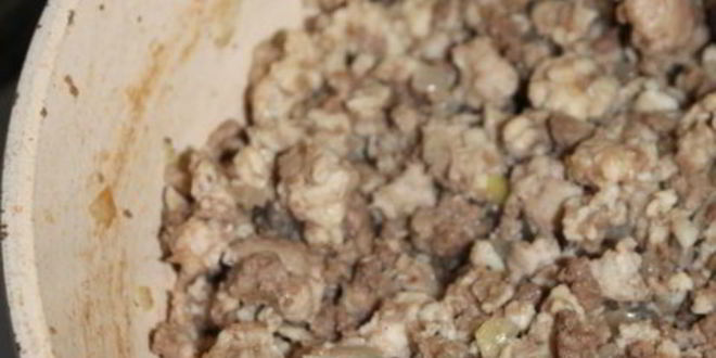 Рецепт чизкейк мясной с брусничным соусом