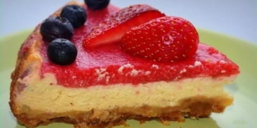 Как приготовить чизкейк с клубникой в мультиварке