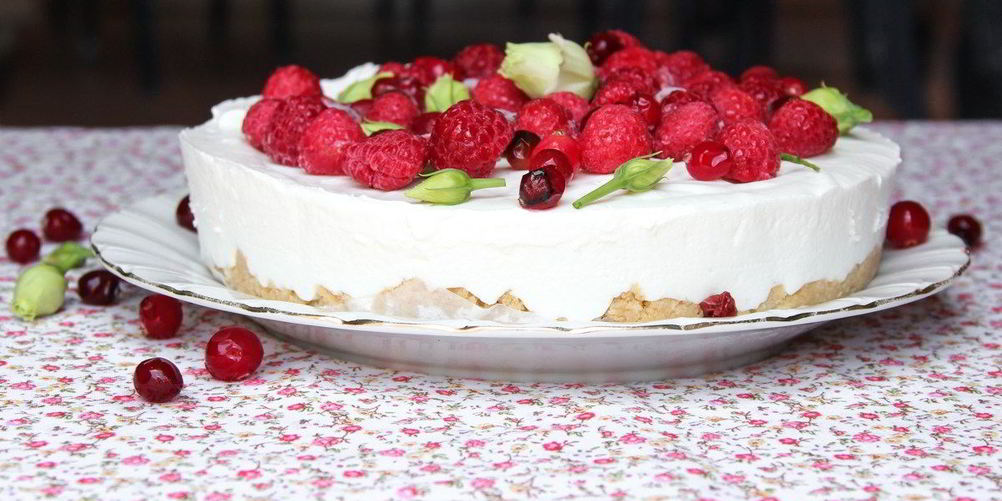 Как приготовить чизкейк с летними ягодами