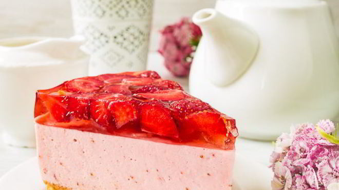 Рецепт Холодный клубничный чизкейк