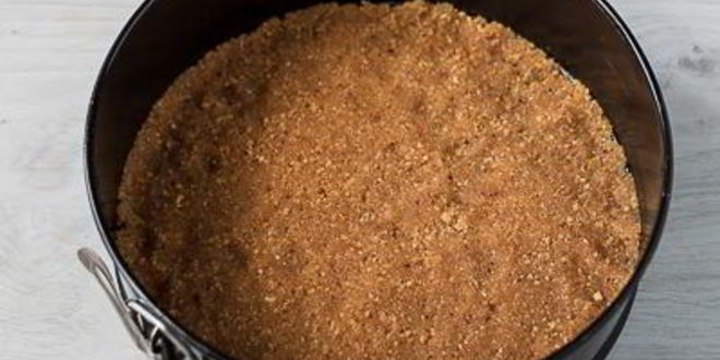 Рецепт холодный клубничный чизкейк