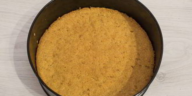 Рецепт холодный клубничный чизкейк