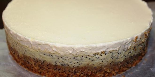 Рецепт маковый чизкейк под лимонно-сметанным топпингом