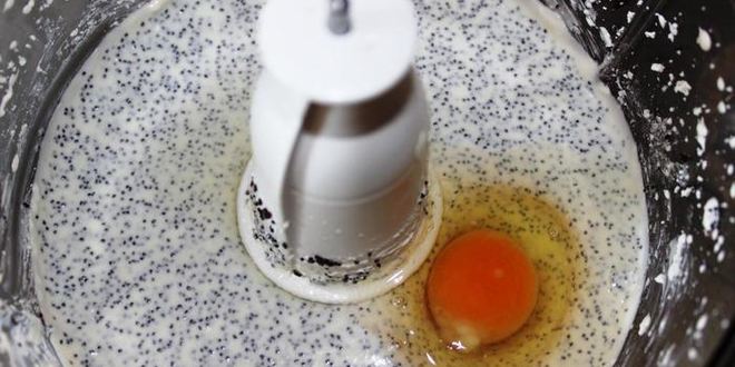 Рецепт маковый чизкейк под лимонно-сметанным топпингом