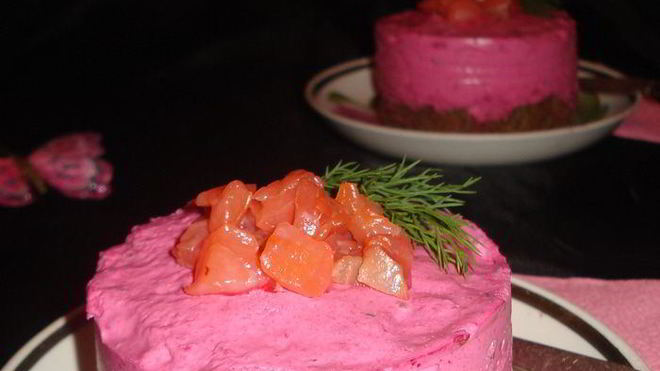 Рецепт Свекольный чизкейк с форелью