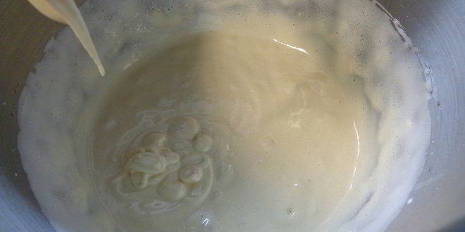 Рецепт инновационный кекс с белым шоколадом и спирулиной