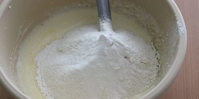 Рецепт йогуртовый кекс с клубникой