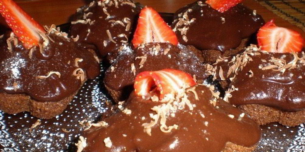 Рецепт шоколадные капкейки с кремом и шоколадной глазурью