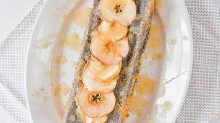 Рецепт Кекс на оливковом масле с яблочным пюре и маком