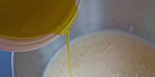 Рецепт кекс на оливковом масле с яблочным пюре и маком