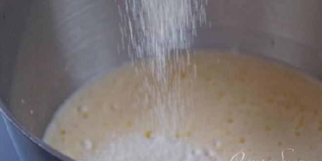 Рецепт кекс на оливковом масле с яблочным пюре и маком