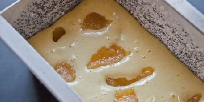 Рецепт кекс на оливковом масле с яблочным пюре и маком