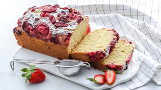 Рецепт Кекс с клубникой, на кефире