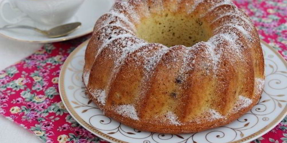Как приготовить кекс с манной крупой и вяленой клюквой