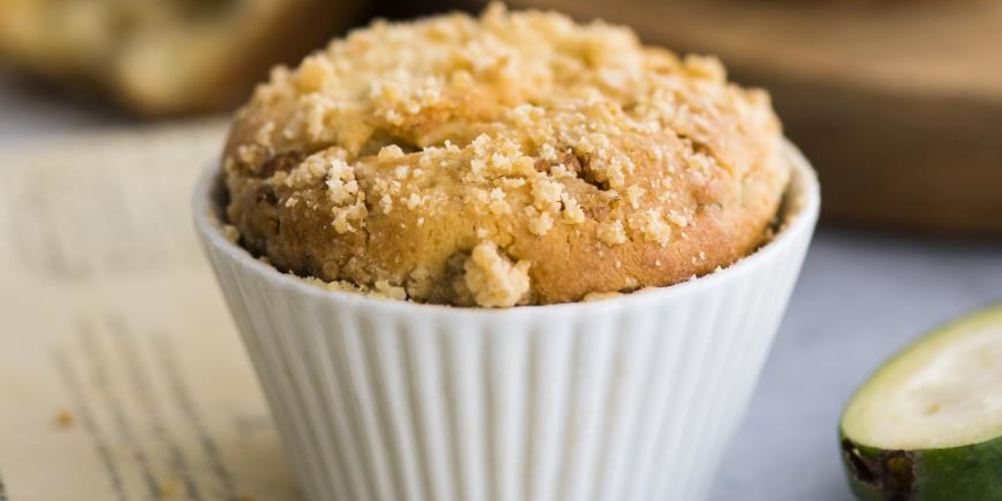 Как приготовить кексики с белым шоколадом и фейхоа