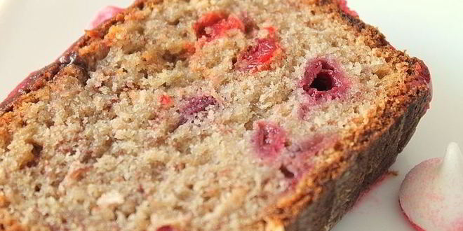 Рецепт кокосовый кекс с бананами и вишней