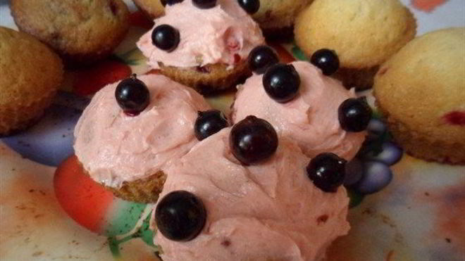 Рецепт Летние капкейки с запеченными ягодами