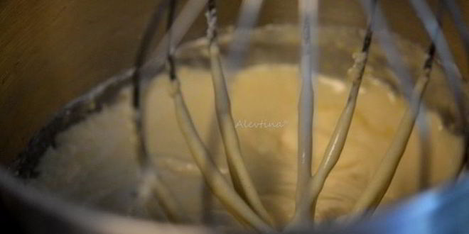 Рецепт молочный кекс