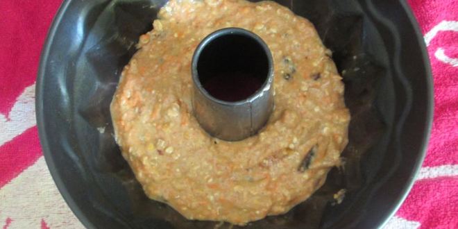 Рецепт морковный кекс из цельнозерновой муки с сухофруктами